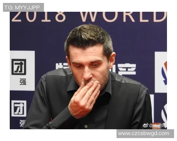 足球星西装演绎绿茵场外的绅士风采尽显运动与时尚完美融合